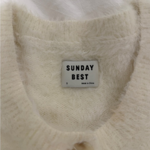 Aritzia’s Sunday Best “Carmen” Cream Cardigan - Picture 6 of 11
